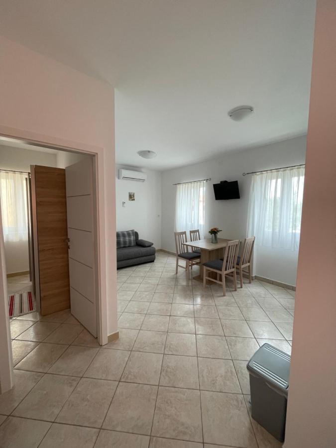 Accordi Lontani Apartamento Nerezine Exterior foto