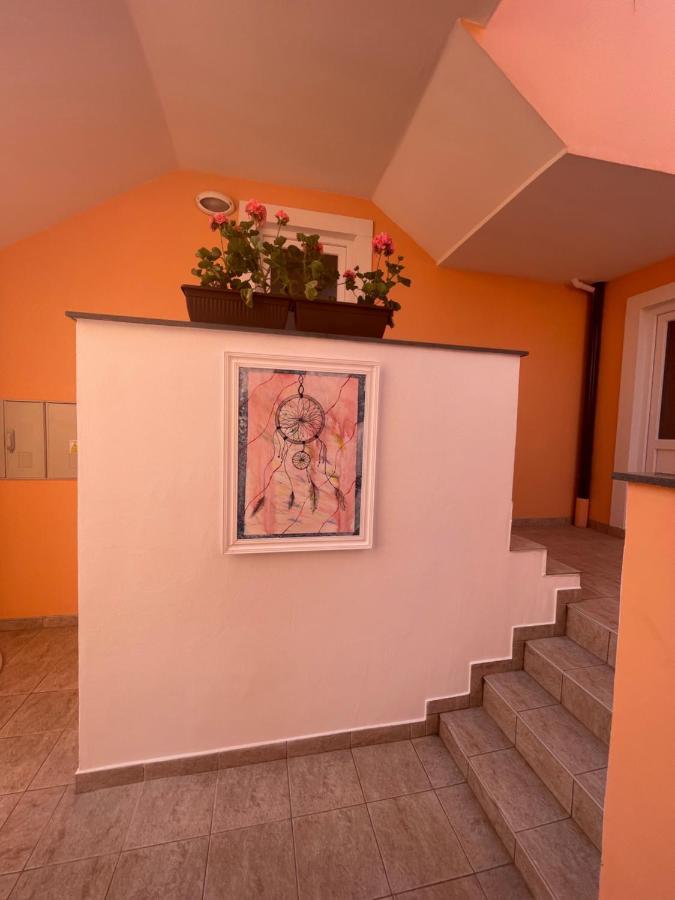 Accordi Lontani Apartamento Nerezine Exterior foto